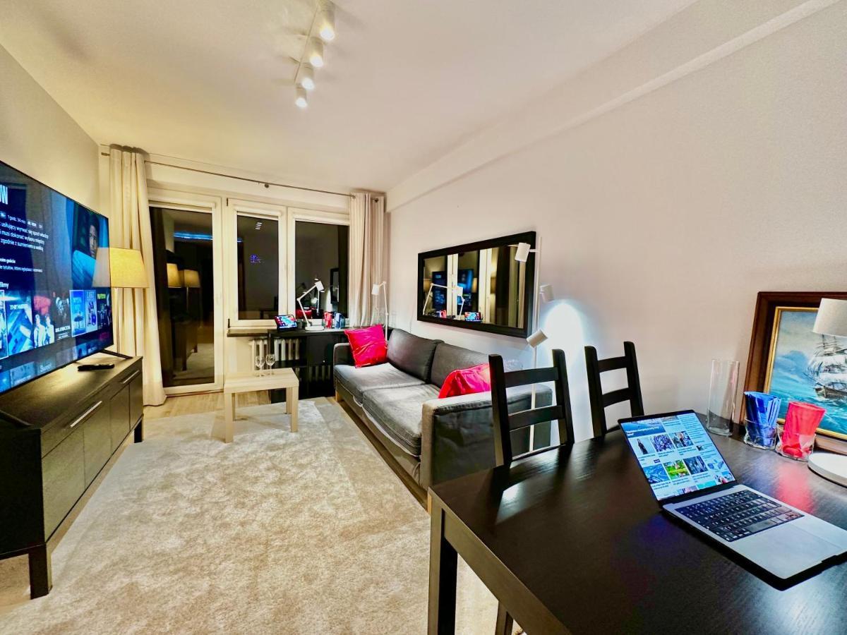 Decor 3 Metro Fast Wifi 1Gbs 80'Tv Hbo Disney Appletv Varsóvia Exterior foto