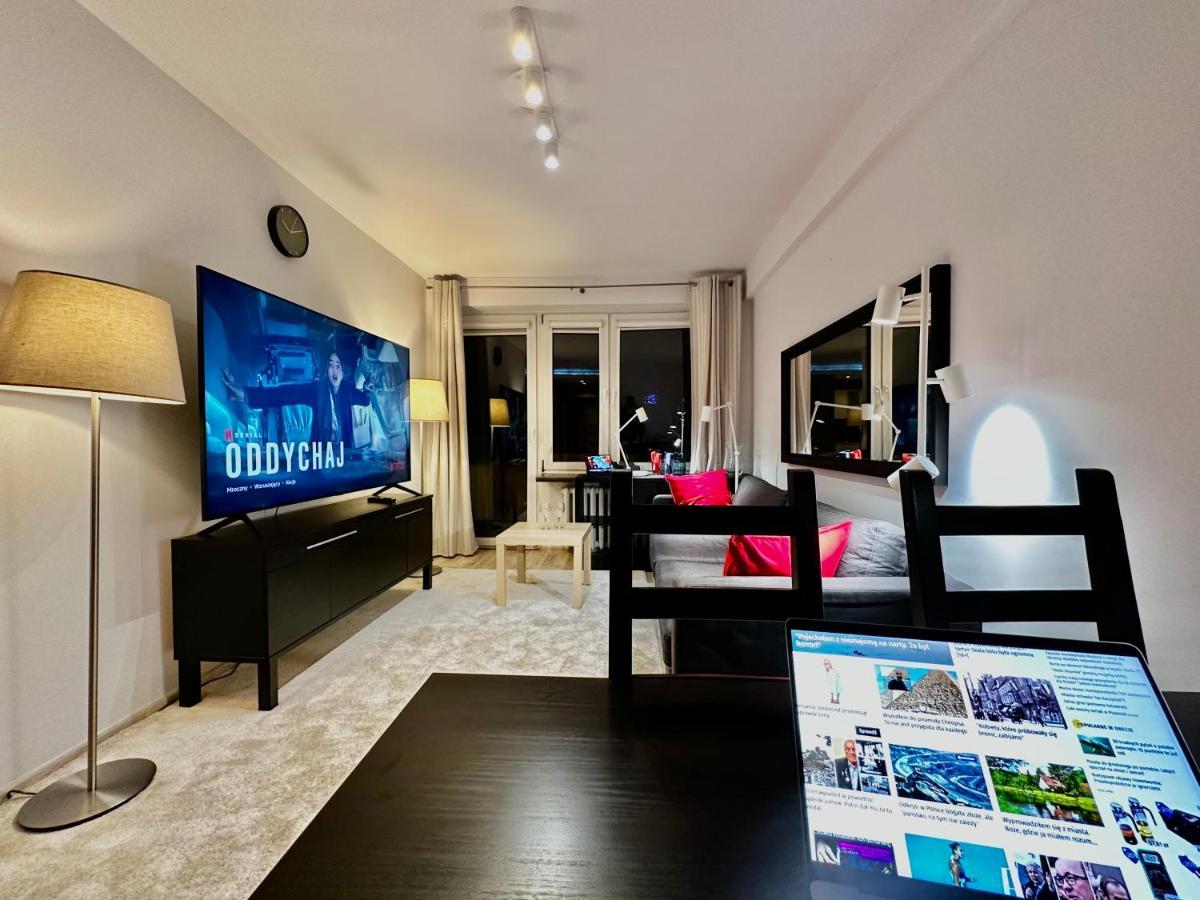 Decor 3 Metro Fast Wifi 1Gbs 80'Tv Hbo Disney Appletv Varsóvia Exterior foto